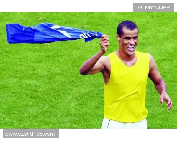 超越常规的足球明星揭秘他们鲜为人知的传奇故事与精彩瞬间